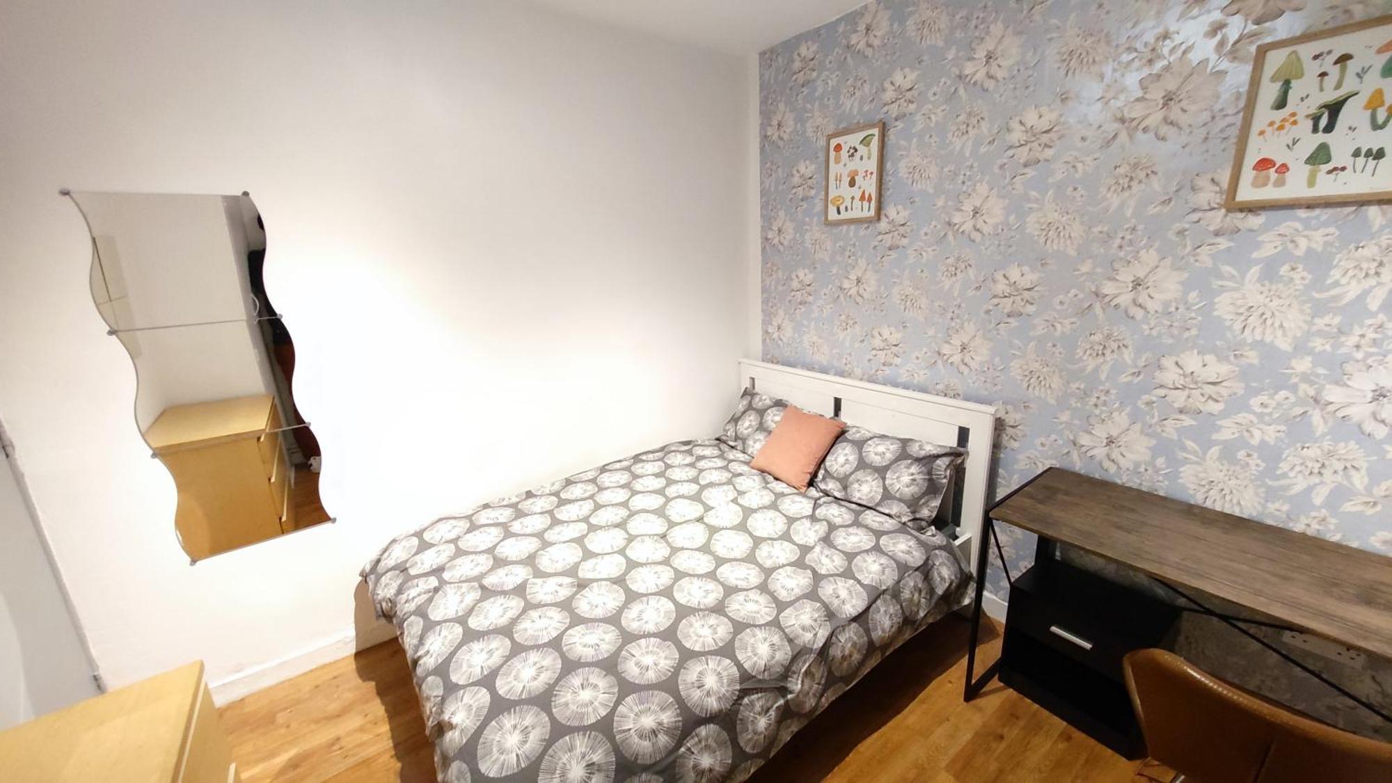 Spacious Flat With 2 To 3 Bedrooms In Central Londýn Exteriér fotografie