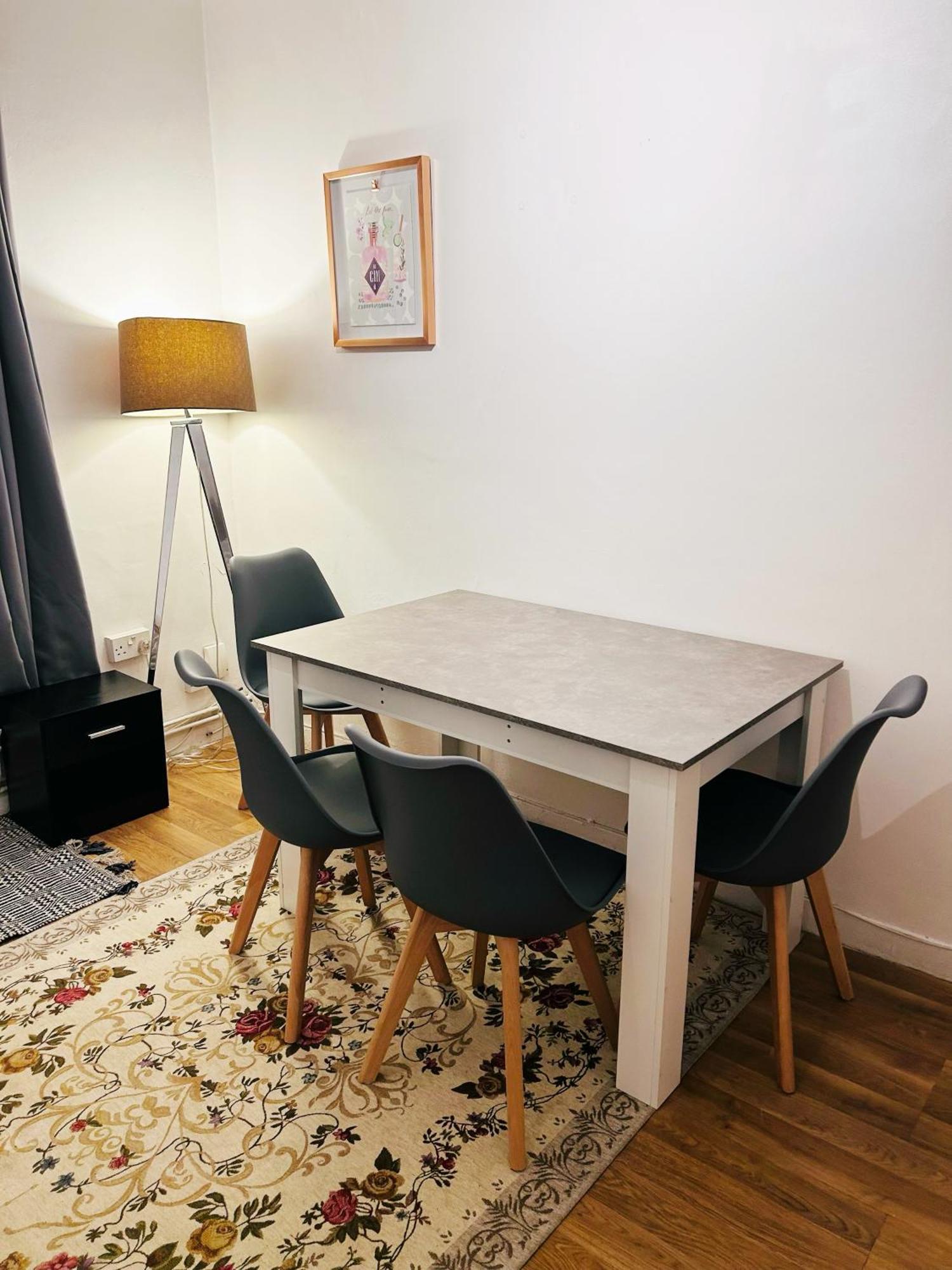 Spacious Flat With 2 To 3 Bedrooms In Central Londýn Exteriér fotografie
